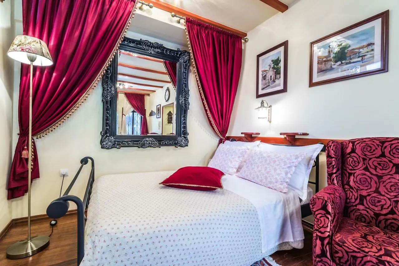 Emperor'S Suites Split Apartment